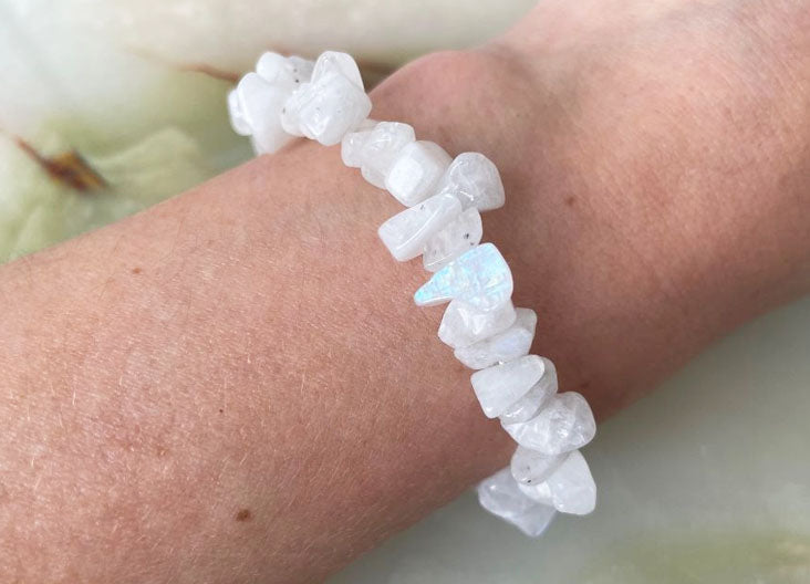 Rainbow Moonstone Crystal Bracelet And Tumblestone Gift Set