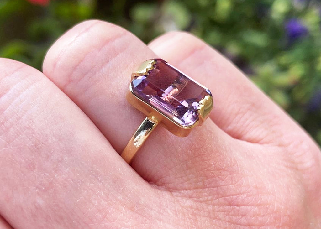 4-6 Carat Rectangle Cut Amethyst Gold Ring