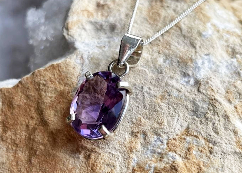 4-6 Carat Oval Cut Amethyst Pendant Necklace