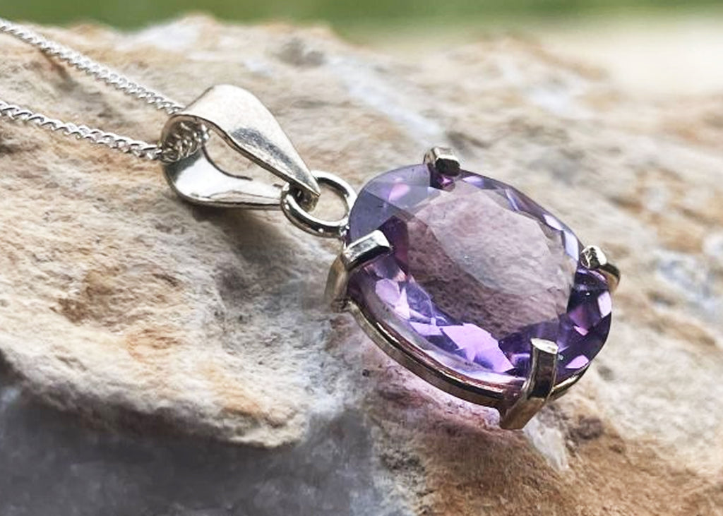 4-6 Carat Oval Cut Amethyst Pendant Necklace