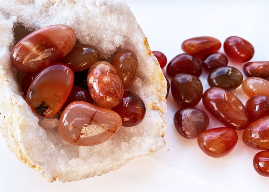 Carnelian Crystal Bracelet And Tumblestone Gift Set