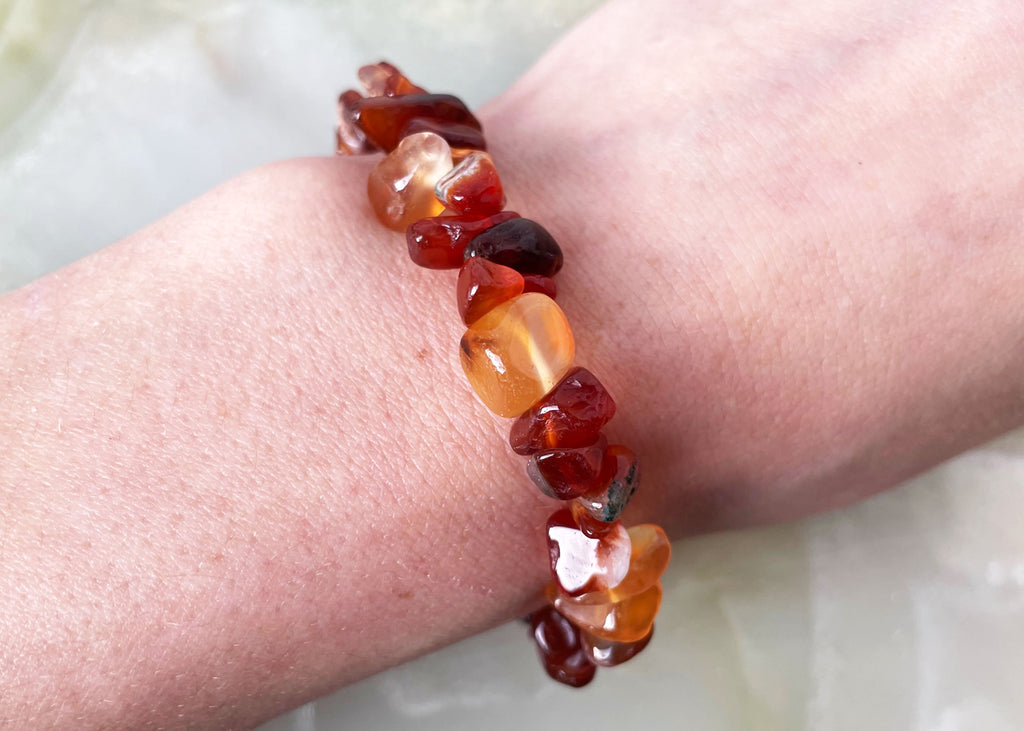 Carnelian Crystal Bracelet And Tumblestone Gift Set